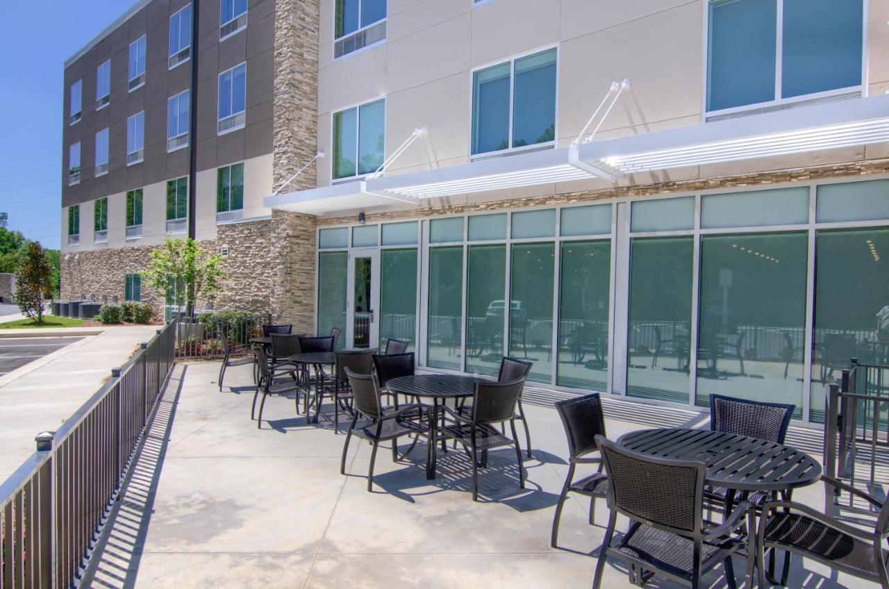 Holiday Inn Express & Suites Mobile - University Area By Ihg Exterior photo