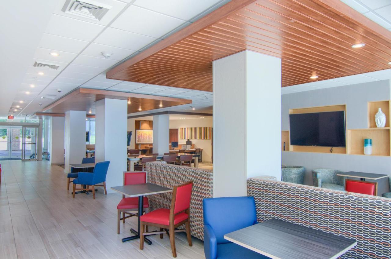 Holiday Inn Express & Suites Mobile - University Area By Ihg Exterior photo